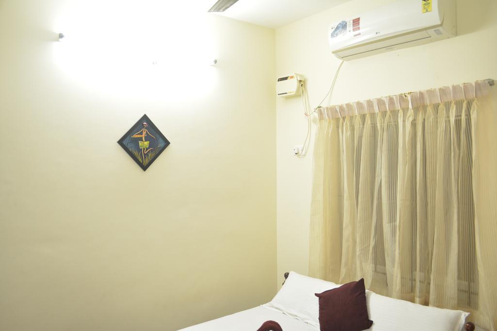 Jp Nivaas Guest House Mayiladuthurai Eksteriør bilde