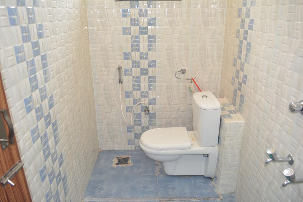 Jp Nivaas Guest House Mayiladuthurai Eksteriør bilde