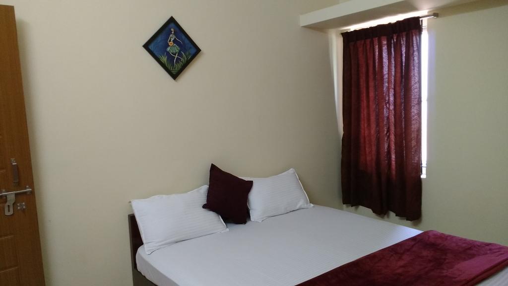Jp Nivaas Guest House Mayiladuthurai Eksteriør bilde